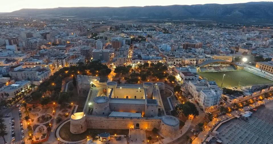 Relais Del Corso Panzió Manfredonia Kültér fotó