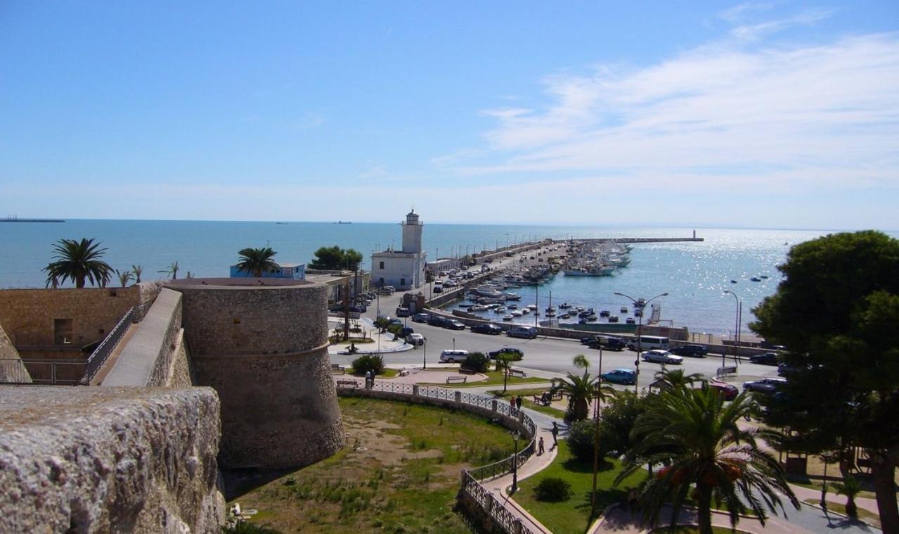 Relais Del Corso Panzió Manfredonia Kültér fotó