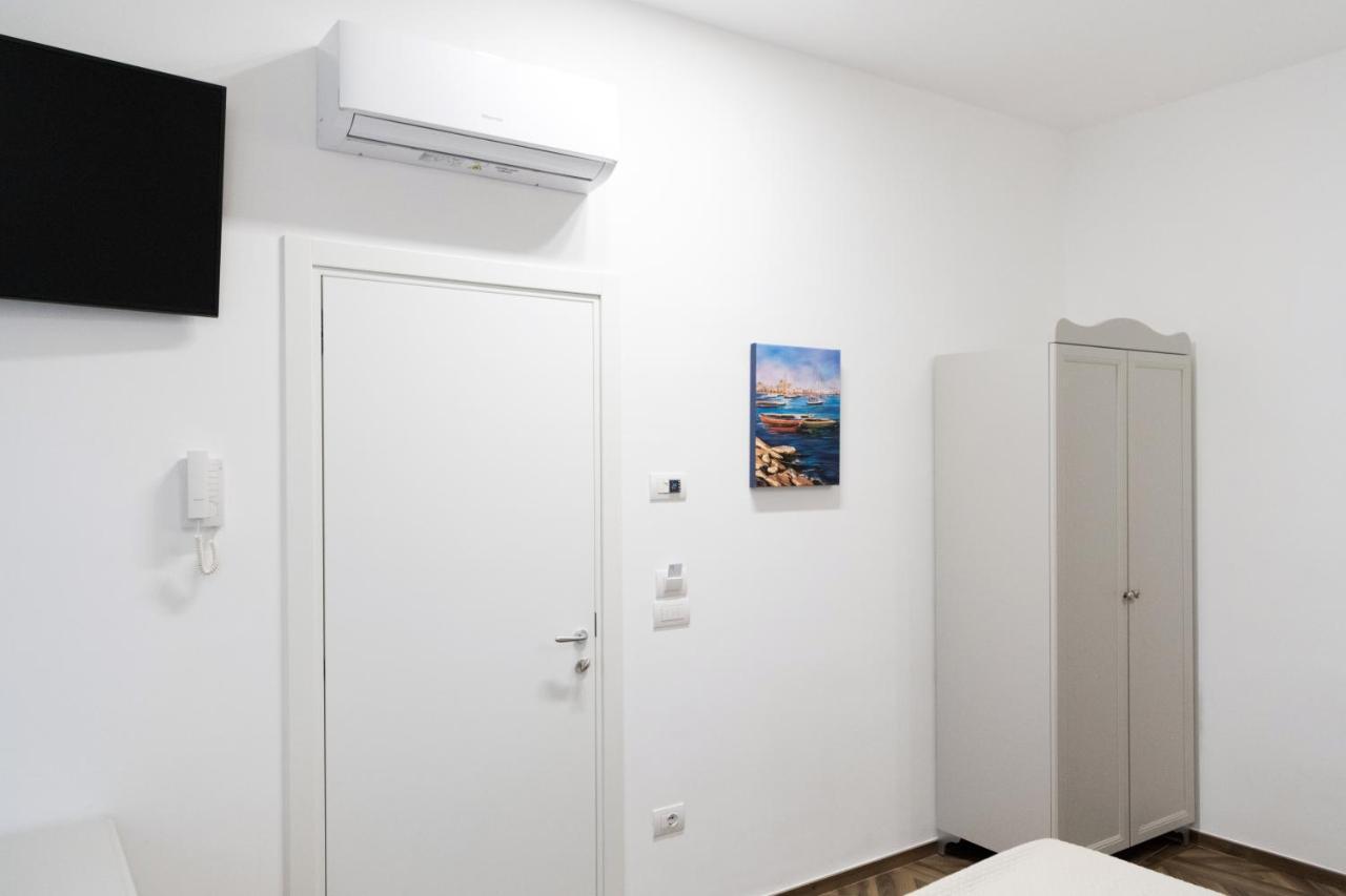Relais Del Corso Panzió Manfredonia Kültér fotó